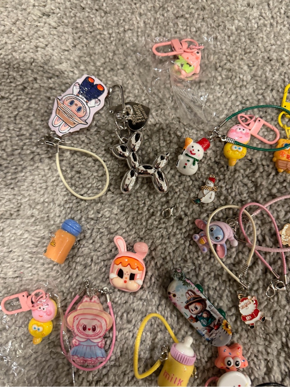 Labubu Charms - 24 charms - Assortment - Picture 3 of 8